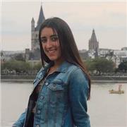 Soy docente de Educación Primaria, por lo que estoy formada para dar cualquier asignatura. Tengo el C1 de euskera y el B2.2 de inglés